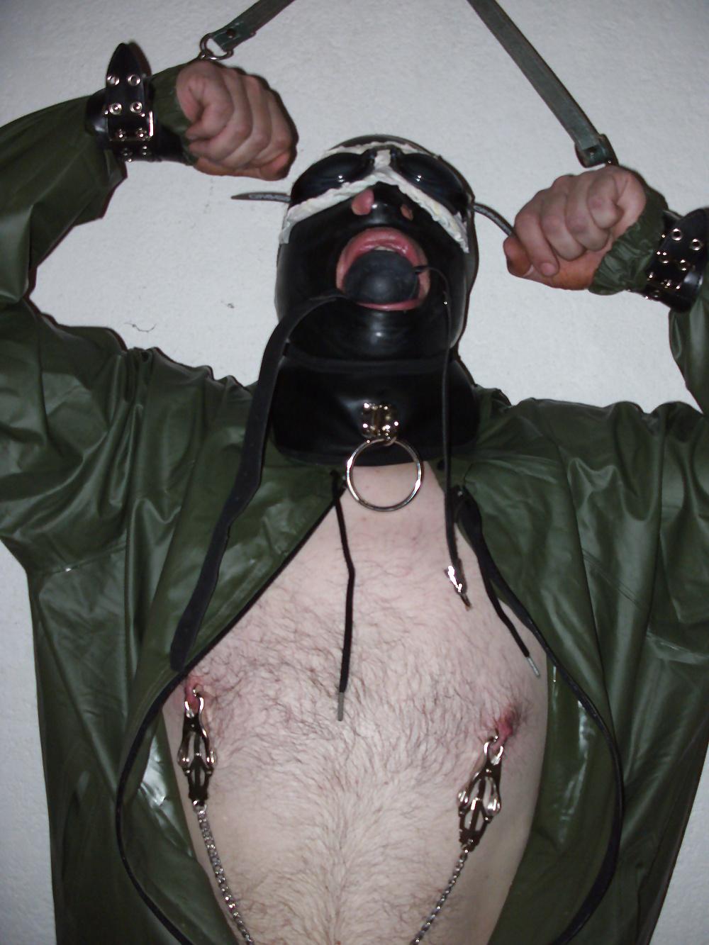 10P Seance sm en tenue pvc et latex