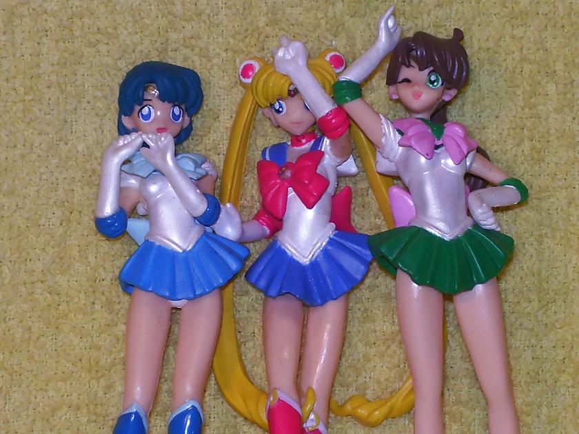 9P Yellow Towel - Sailor Scout Threesome pt2