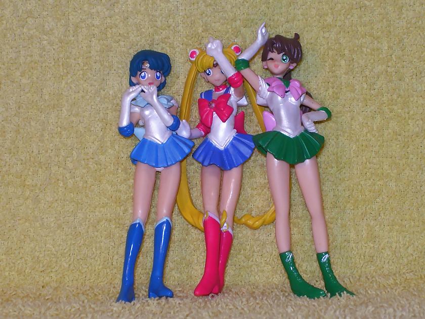 9P Yellow Towel - Sailor Scout Threesome pt2