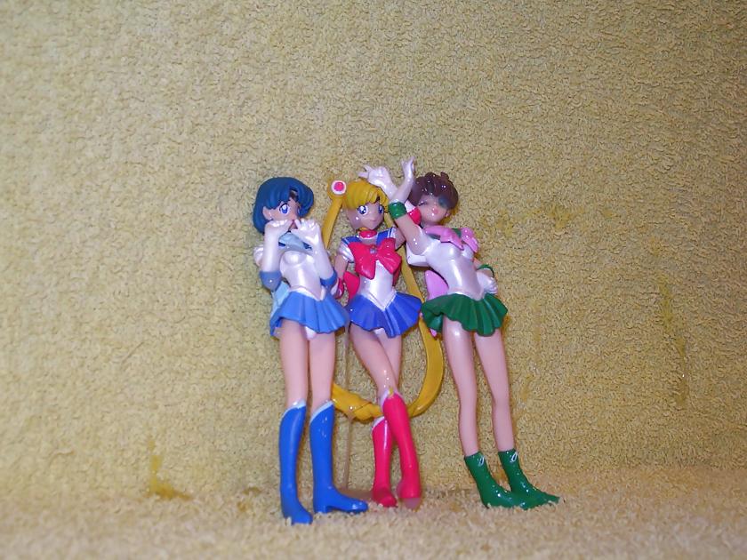 9P Yellow Towel - Sailor Scout Threesome pt2