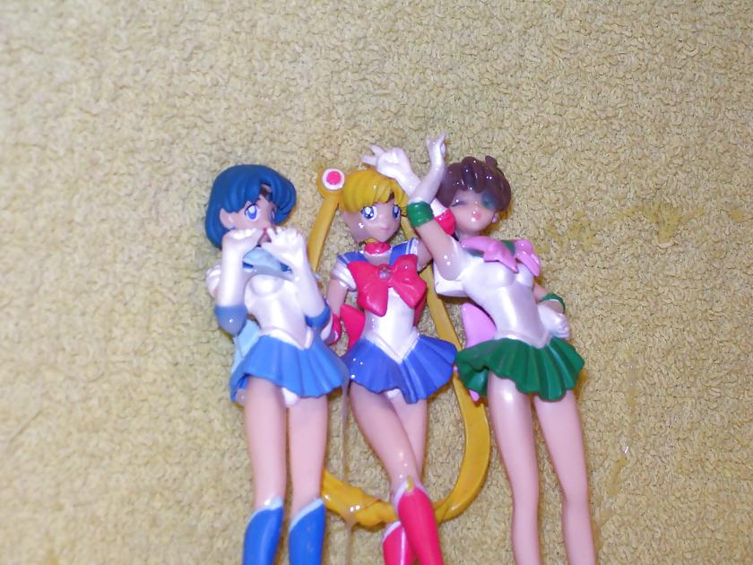 9P Yellow Towel - Sailor Scout Threesome pt2