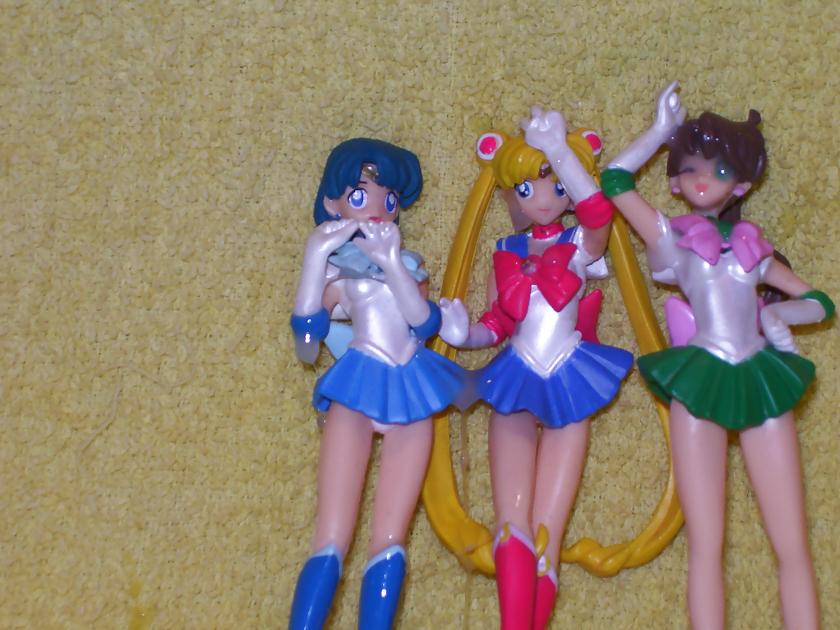 9P Yellow Towel - Sailor Scout Threesome pt2