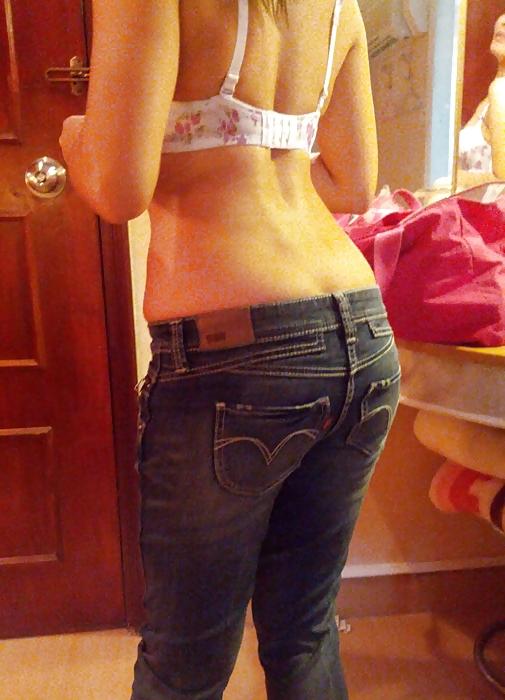 25P Indonesian girls sexy asses 