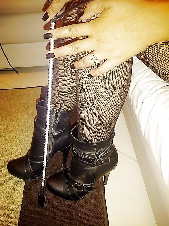 7P Mistress Anna Jamilah Feet Legs