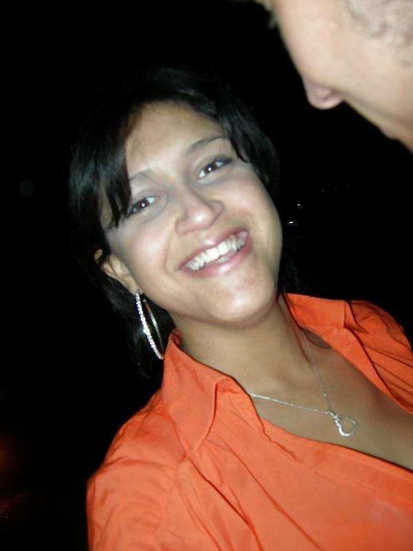 9P Latina Amateur Strips & Sucks
