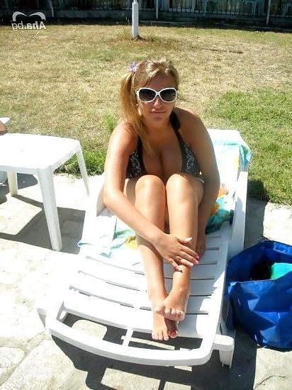 24P Busty Bulgarian Woman 12