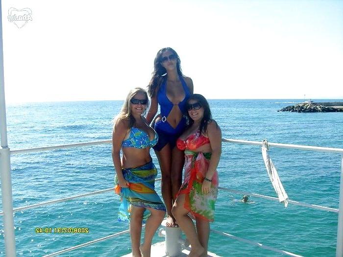 24P Busty Bulgarian Woman 12