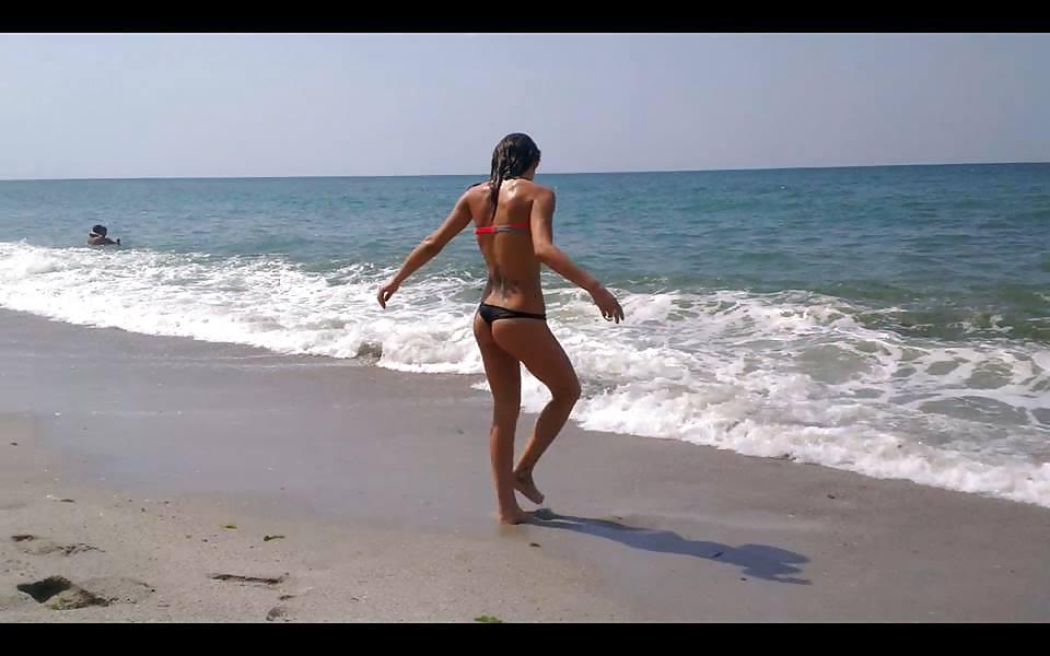 25P Bulgarian amateur girls ass pt.5