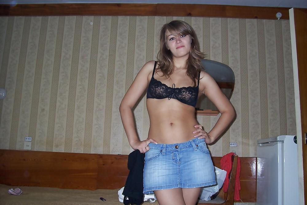 8P Russian babe