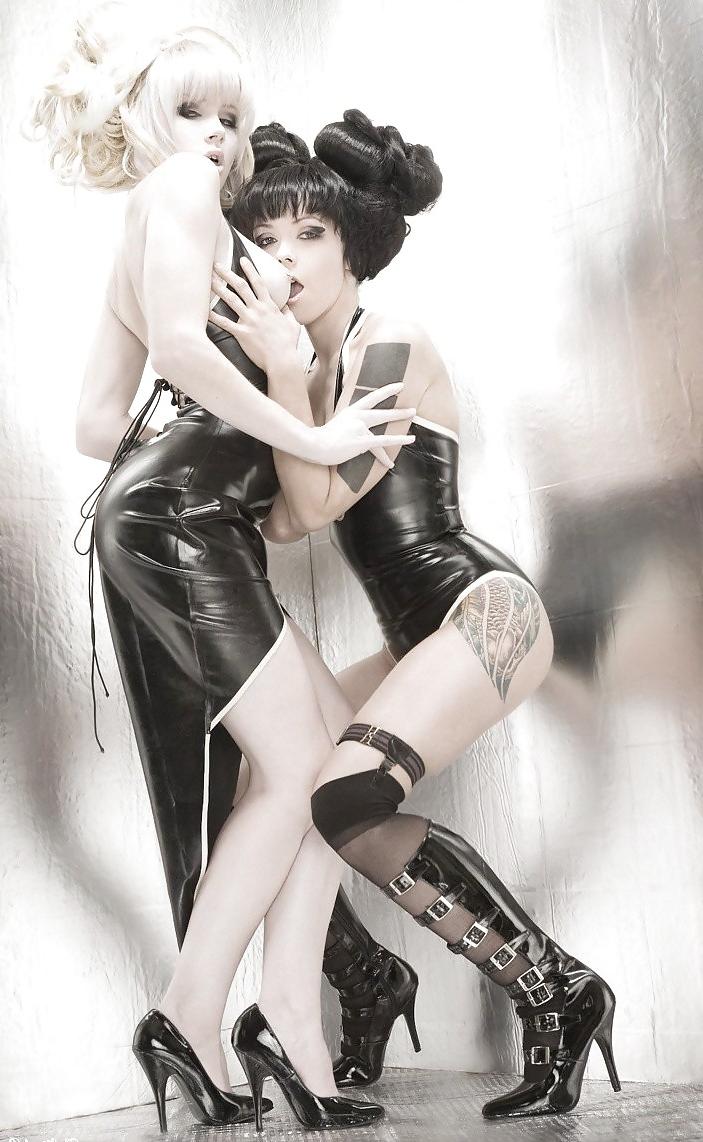 15P Random latex pics