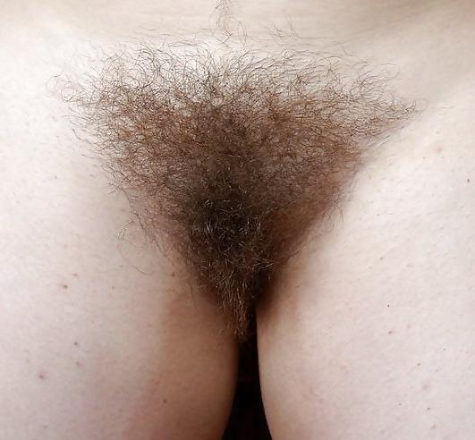10P Hairy mature in kitchen