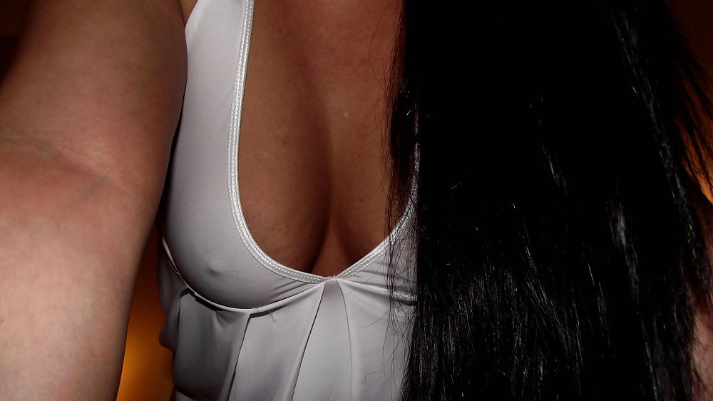 20P Wife In Lingerie 