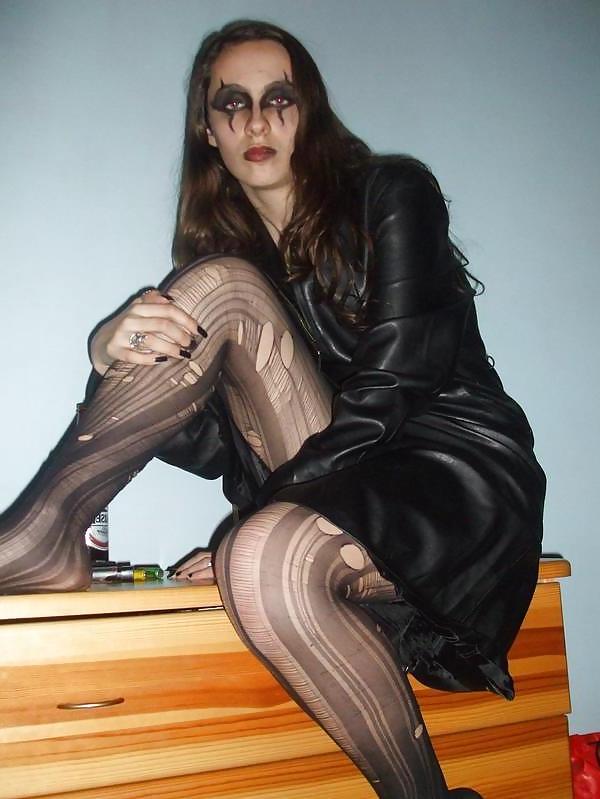 21P Bulgarian Goth Girls