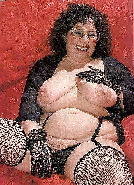 25P Busty Hairy Grannies 5