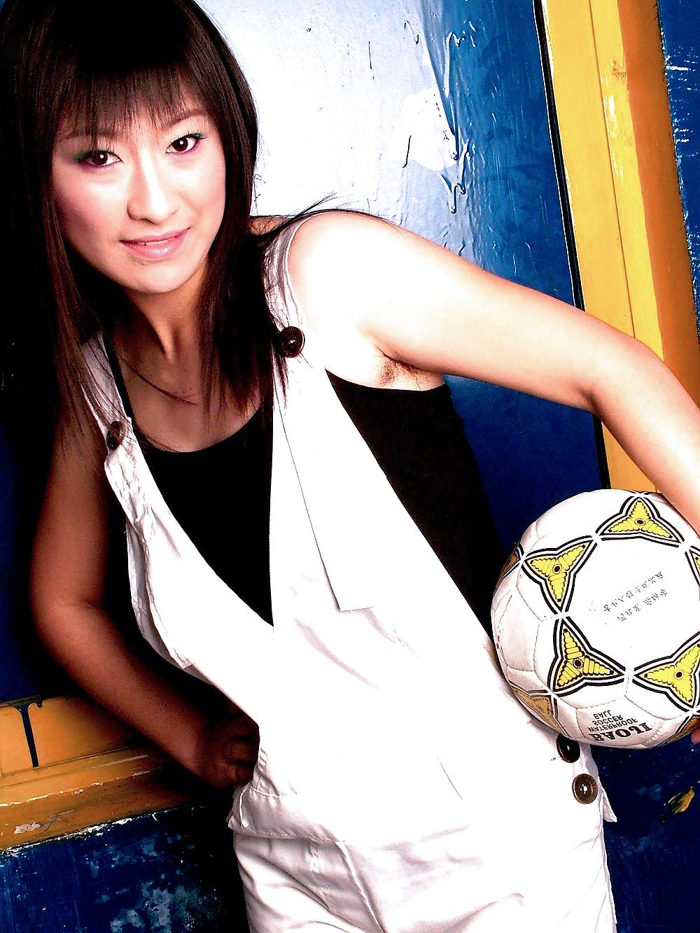 25P Studio Photography (Lovely Asians with Hairy Armpits)