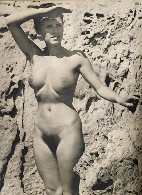25P Hairy Nudist (mosty Retro)