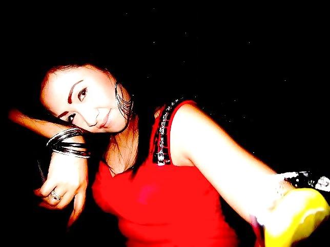 8P Mistress Anna Jamilah