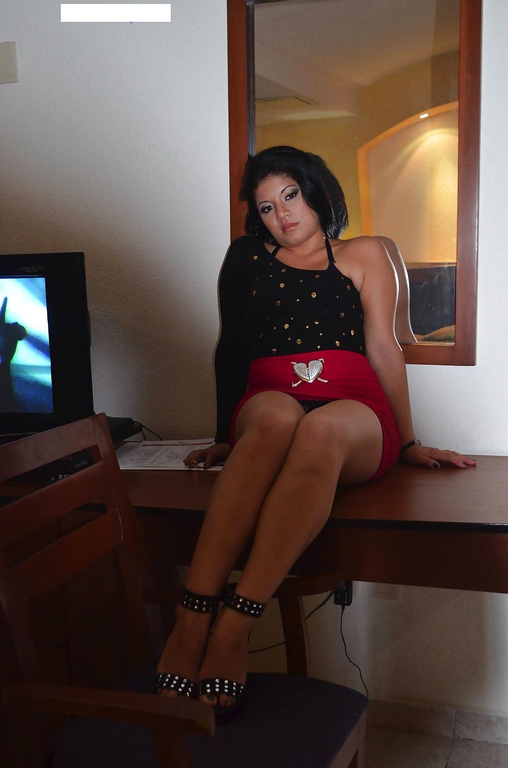 15P Latina shows whats up her skirt