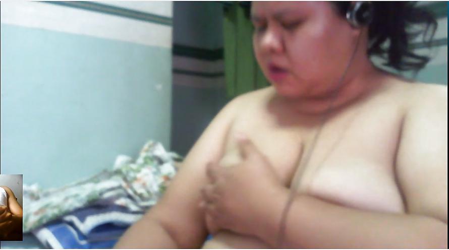 14P My Skype Filipina GF Elle cums for me