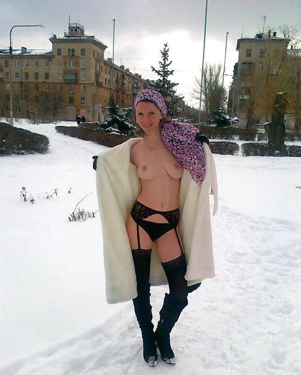 25P Russian girls without complexes 02