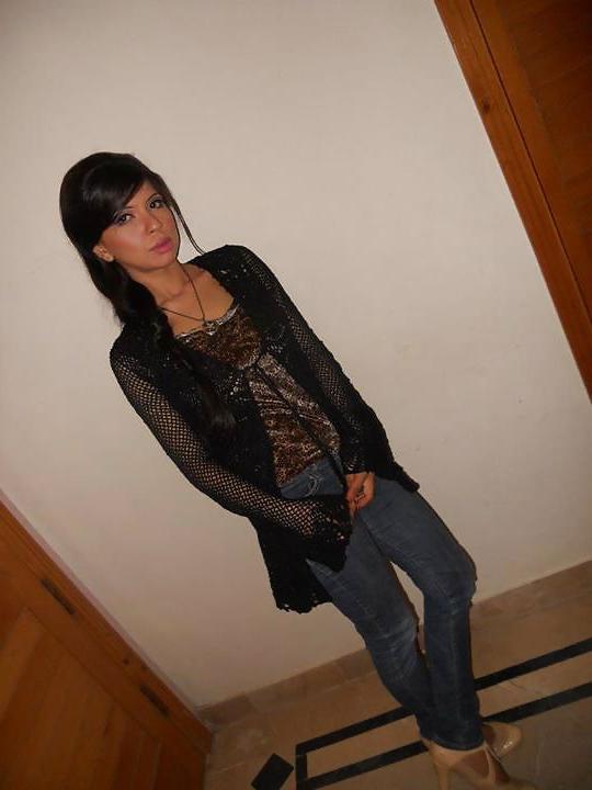 20P Sexxie Paki Chick for Bukkake and Gang Bang