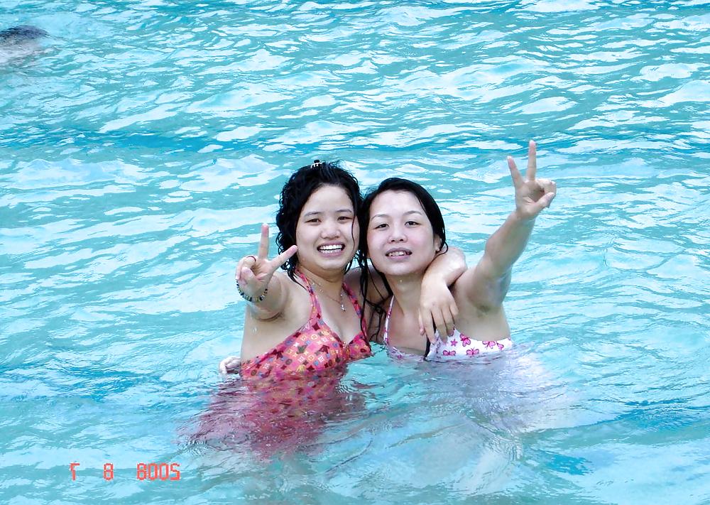 25P My visit to a waterpark (Sexy Asians with Hairy Armpits)