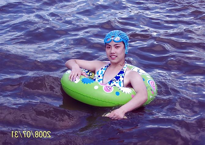 25P My visit to a waterpark (Sexy Asians with Hairy Armpits)