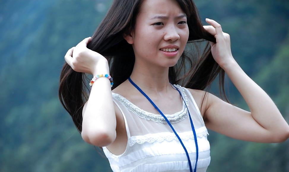 25P My visit to a waterpark (Sexy Asians with Hairy Armpits)