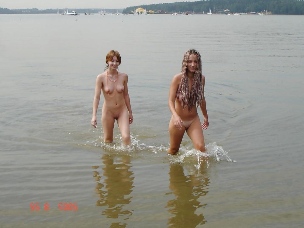 25P Nudist Beach Fun