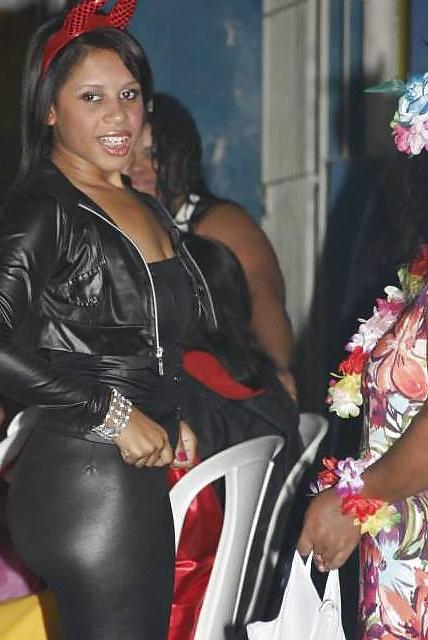25P Latex oufit