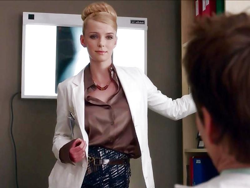 13P Betty Gilpin from Nurse Jackie