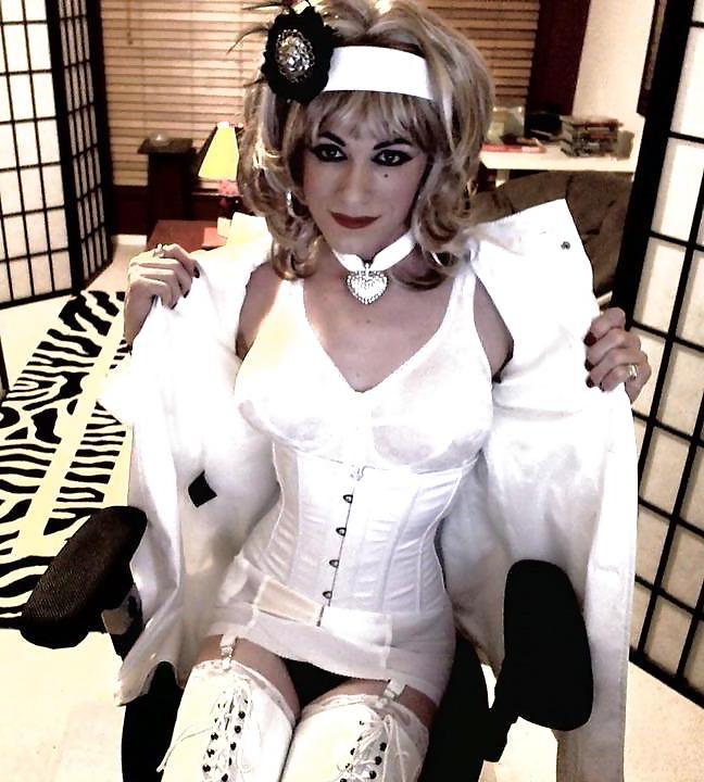 21P Latex-Fetish-Girls