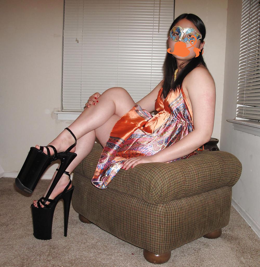 17P Sexy Heels and Red Toes III (Please Comment)