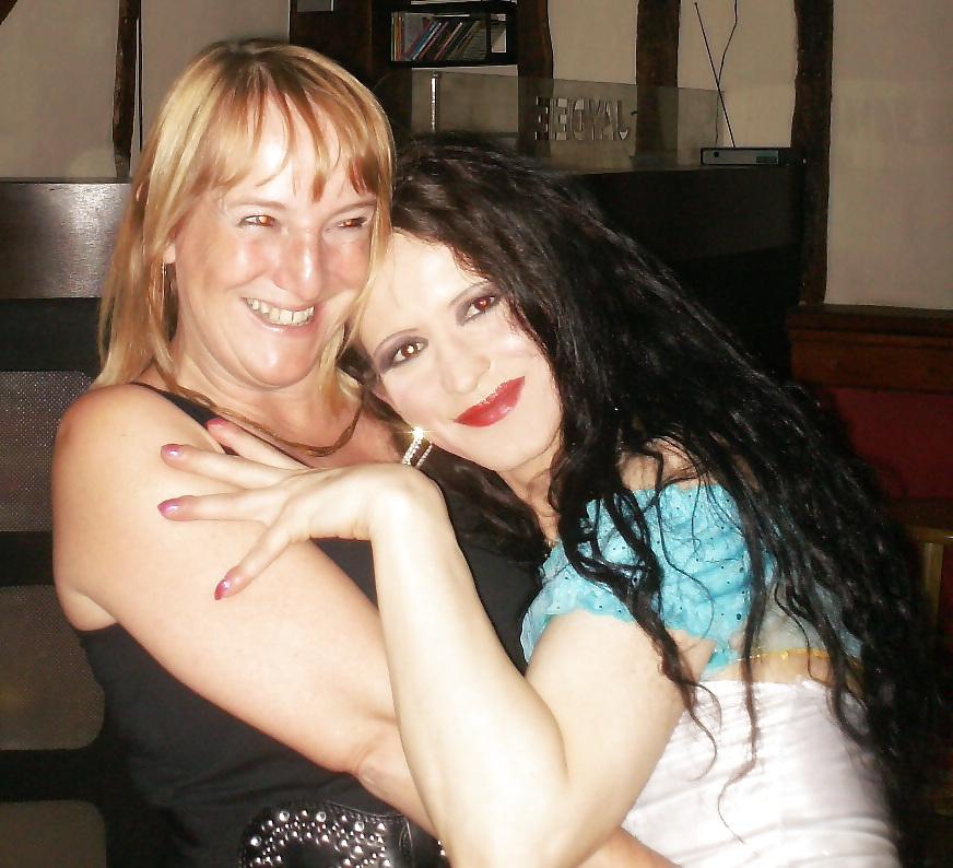 22P Pics from a swinger club.