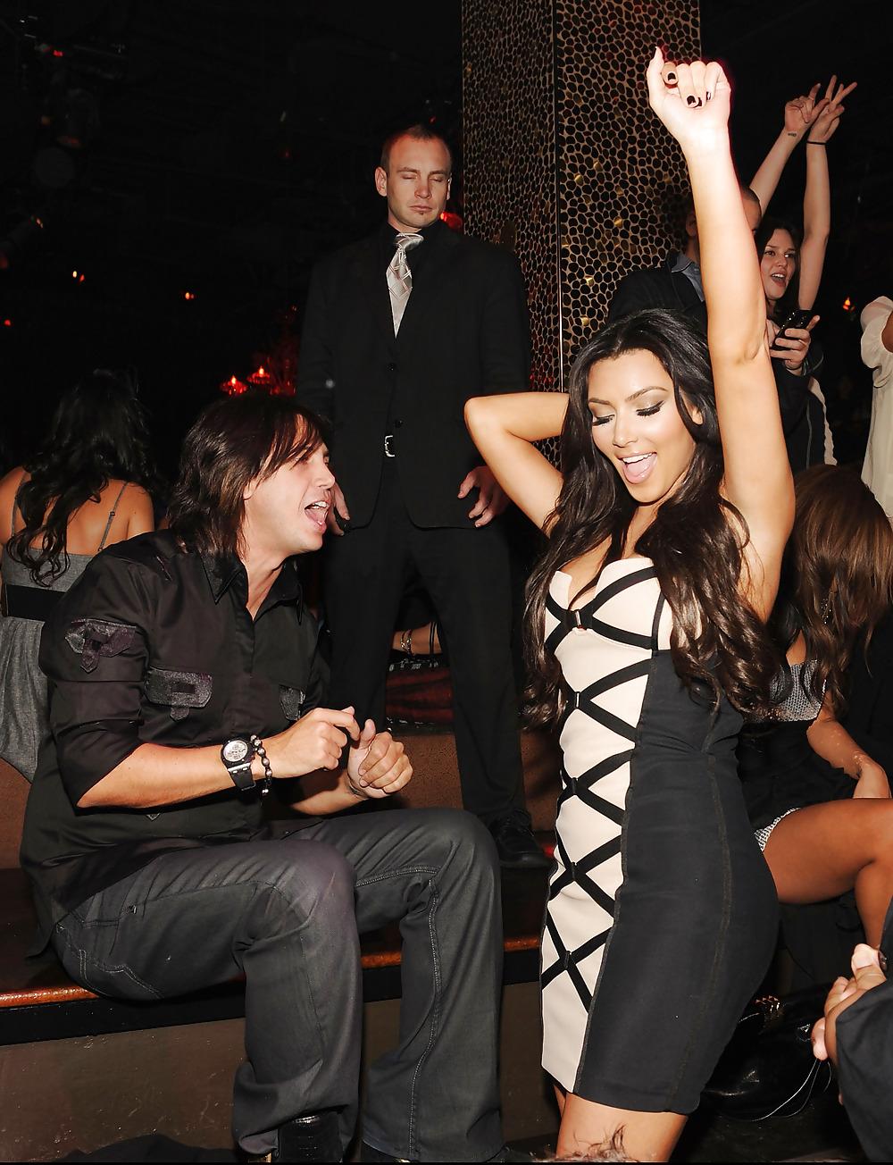 16P Kim Kardashian at TAO Nightclub in Las Vegas