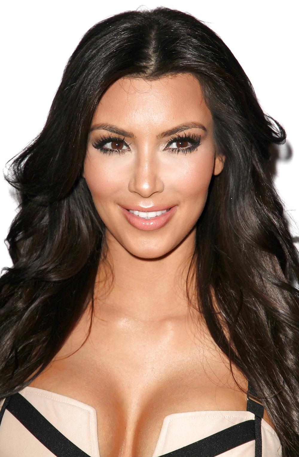 16P Kim Kardashian at TAO Nightclub in Las Vegas