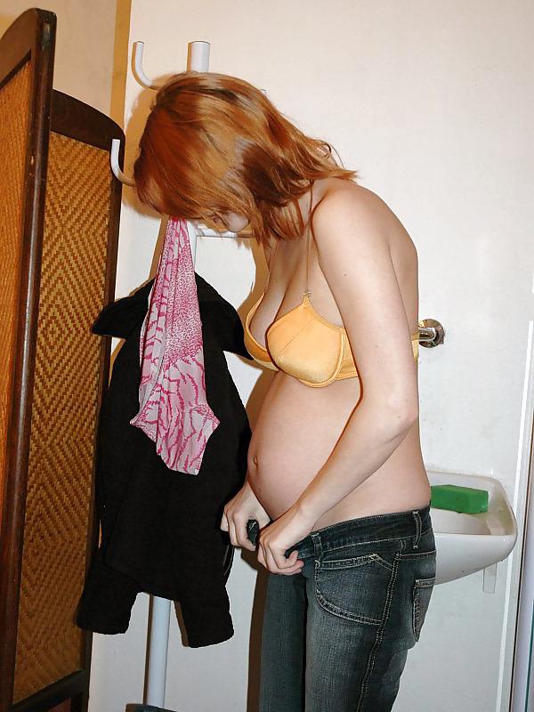 13P Gyno Exam Of Pregnant Chick
