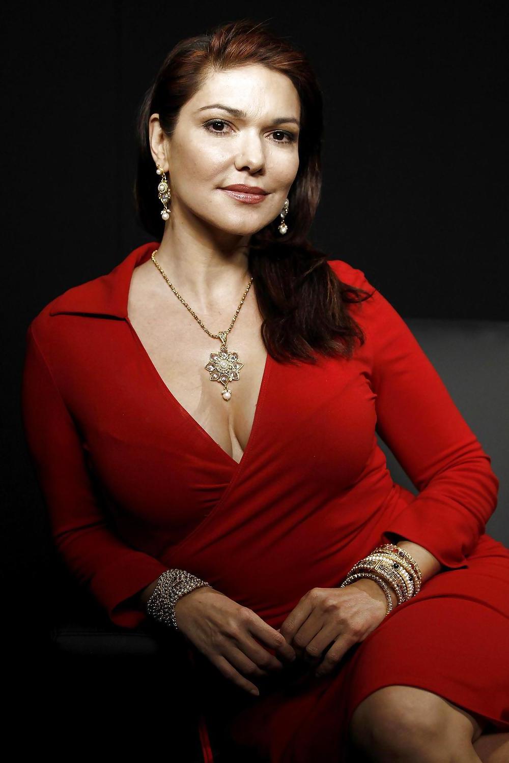 6P Laura Harring is a Beautiful, Sexy Latina.