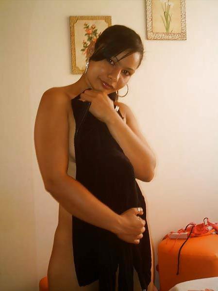15P LATINA MILFS AND MATURES EDITION VOL.8