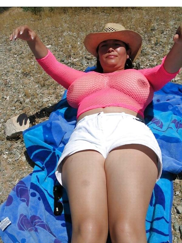 25P Big tit latin mama 3