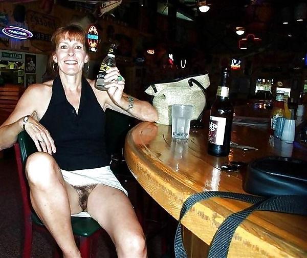 17P Upskirt Hairy