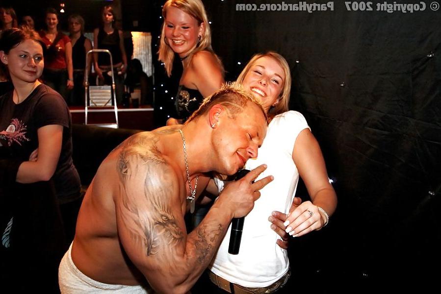 25P SEXY MATURE MILFS PARTY AND FUCK MANY NEW PARTNERS