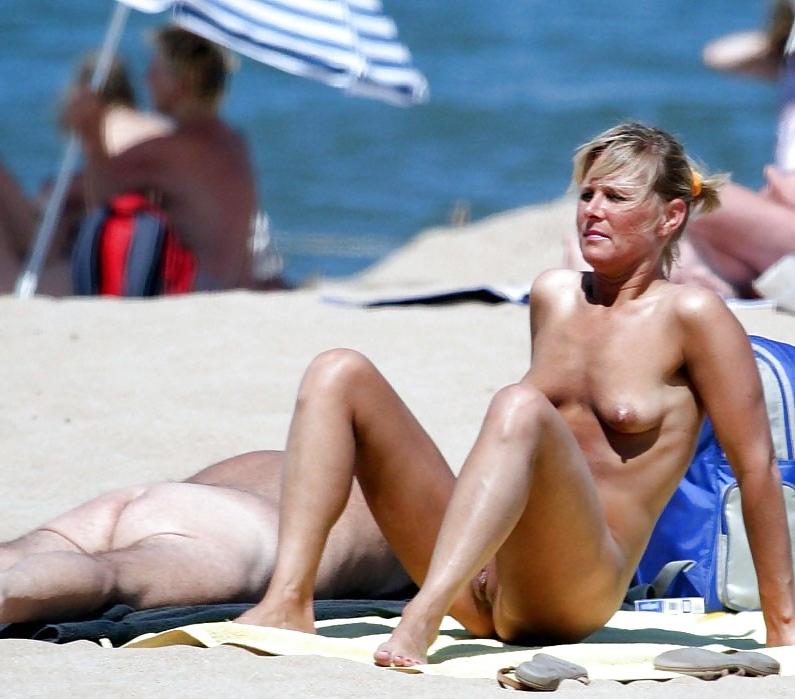 9P My favorite mature nudist