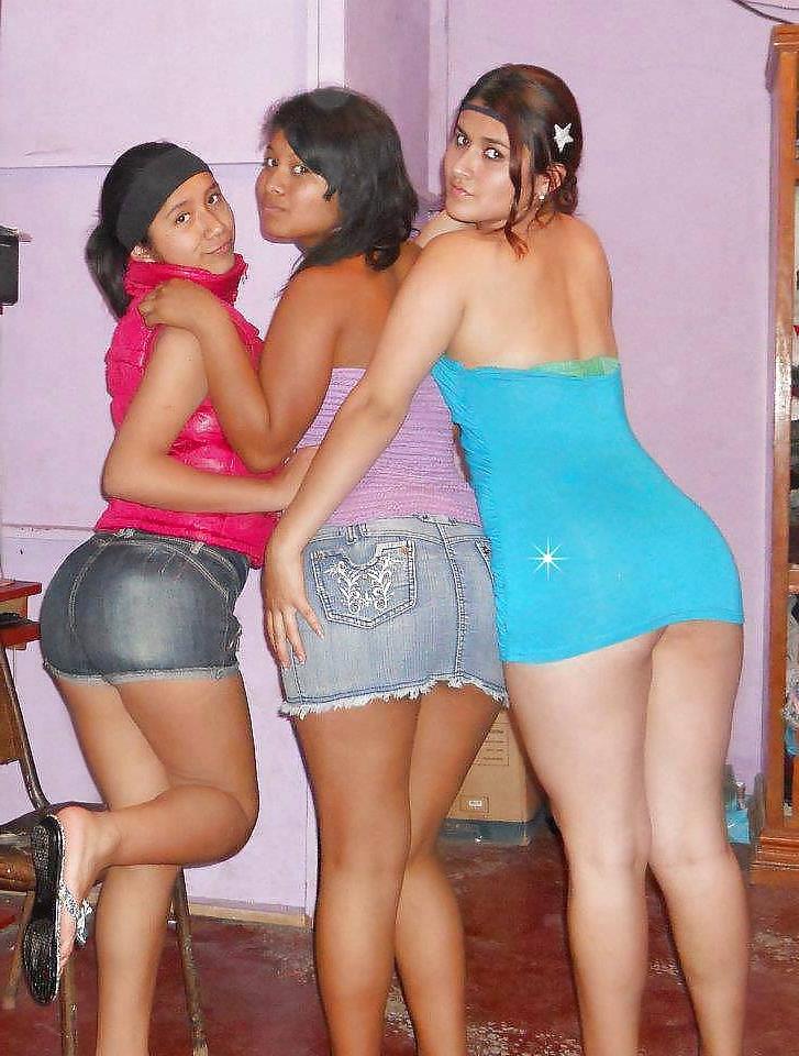 25P Latina Upskirts 5