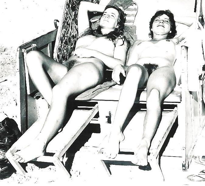 25P Haarige Retro-Nudisten 2!!!