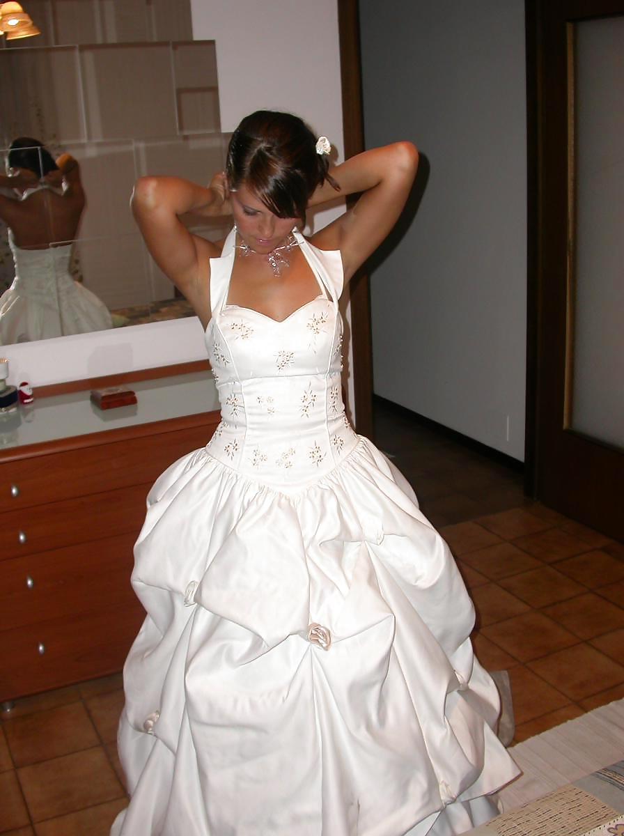 25P Honeymoon wife