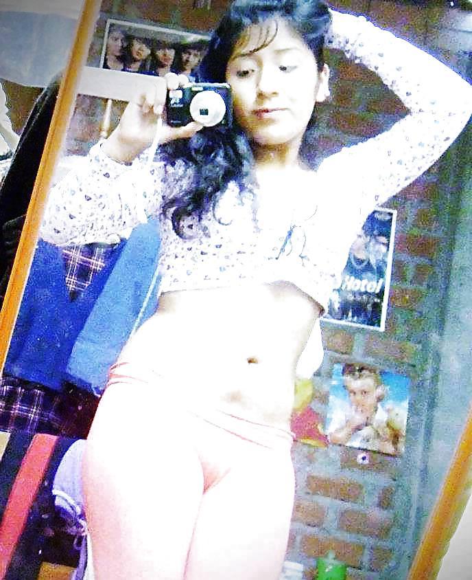 25P Sexy Latina Babes