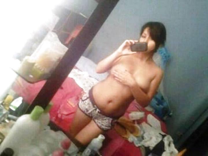 25P Sexy Latina Babes