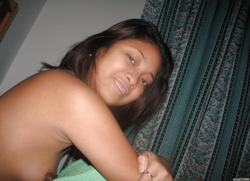 25P Fucking two thai whores