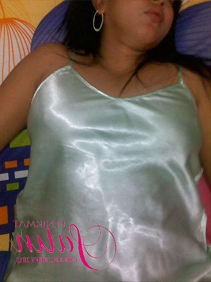 10P Satin nightdress